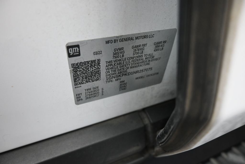 Used 2022 White Chevrolet Z71 image 19