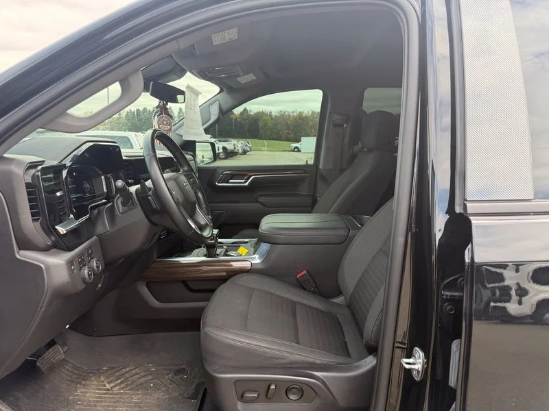 Used 2023 Black Chevrolet LT Trail Boss image 3