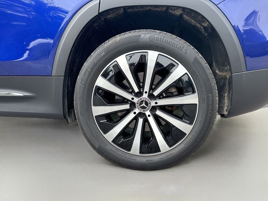 Used 2023 Galaxy Blue Metallic Mercedes-Benz GLB 250 image 11