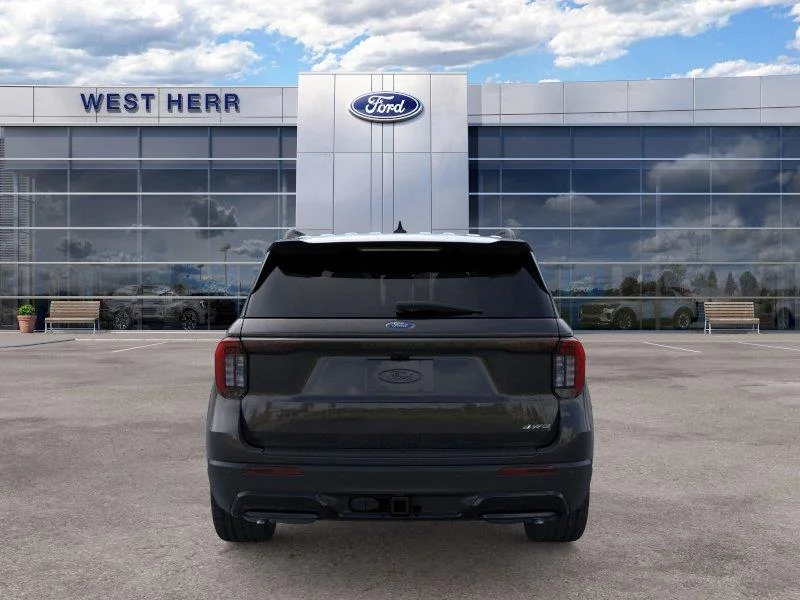 New 2026 Agate Black Metallic Ford ST-Line image 6