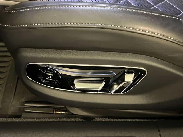 2023 Audi S8 Base - Photo 18