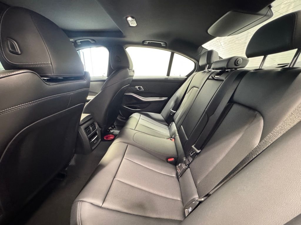 2026 BMW 3 Series 330i - Photo 20