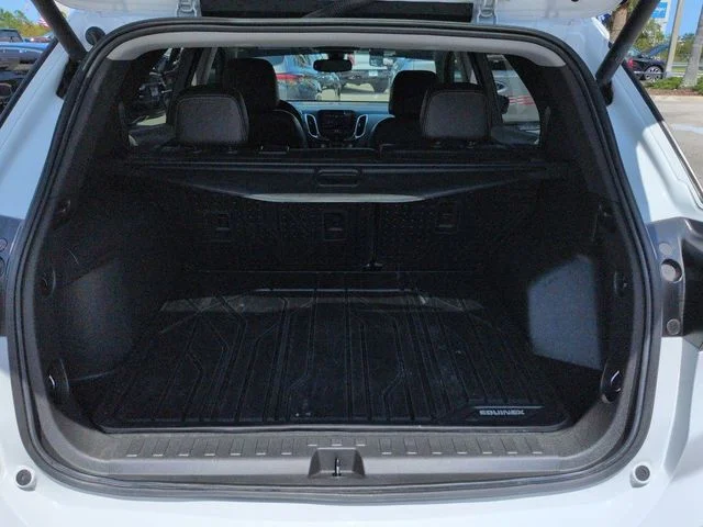 Used 2021 White Chevrolet Premier image 13
