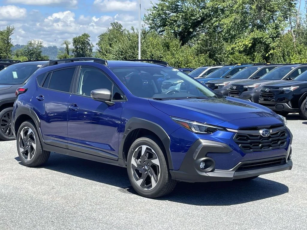 Used 2025 Sapphire Blue Pearl Subaru Limited image 1