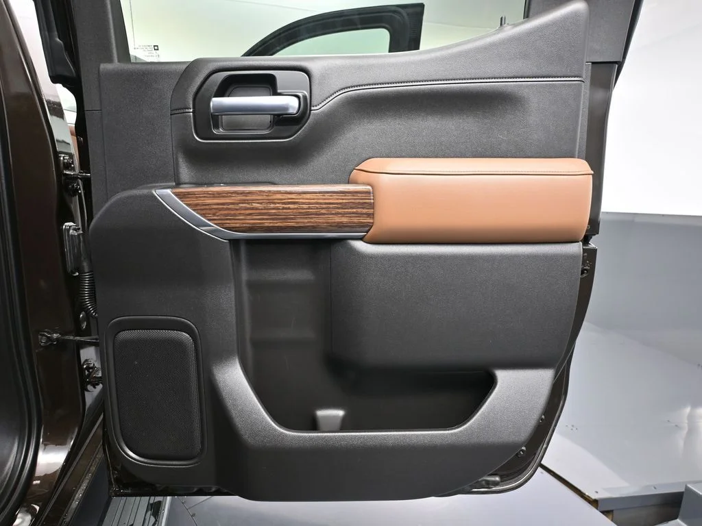 Used 2020 Brown Chevrolet High Country image 50