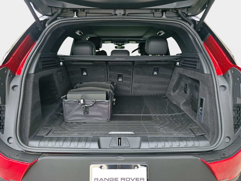 New 2026 Firenze Red LAND ROVER SE image 12