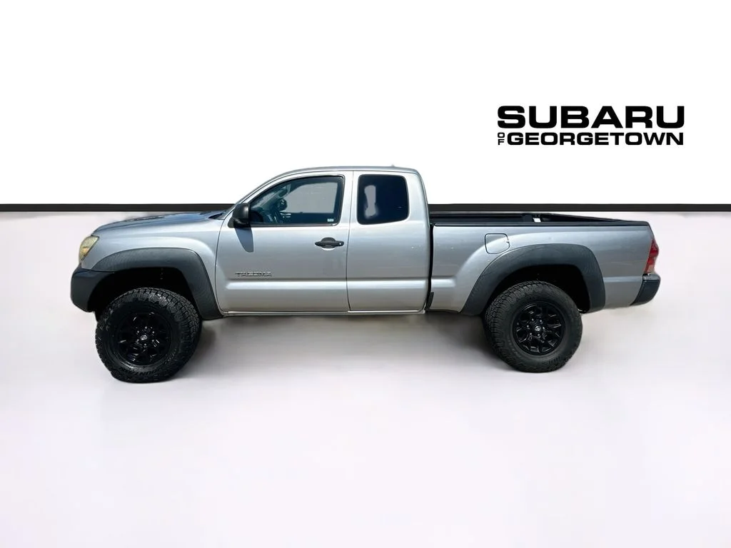 Used 2014 Silver Toyota Base image 4