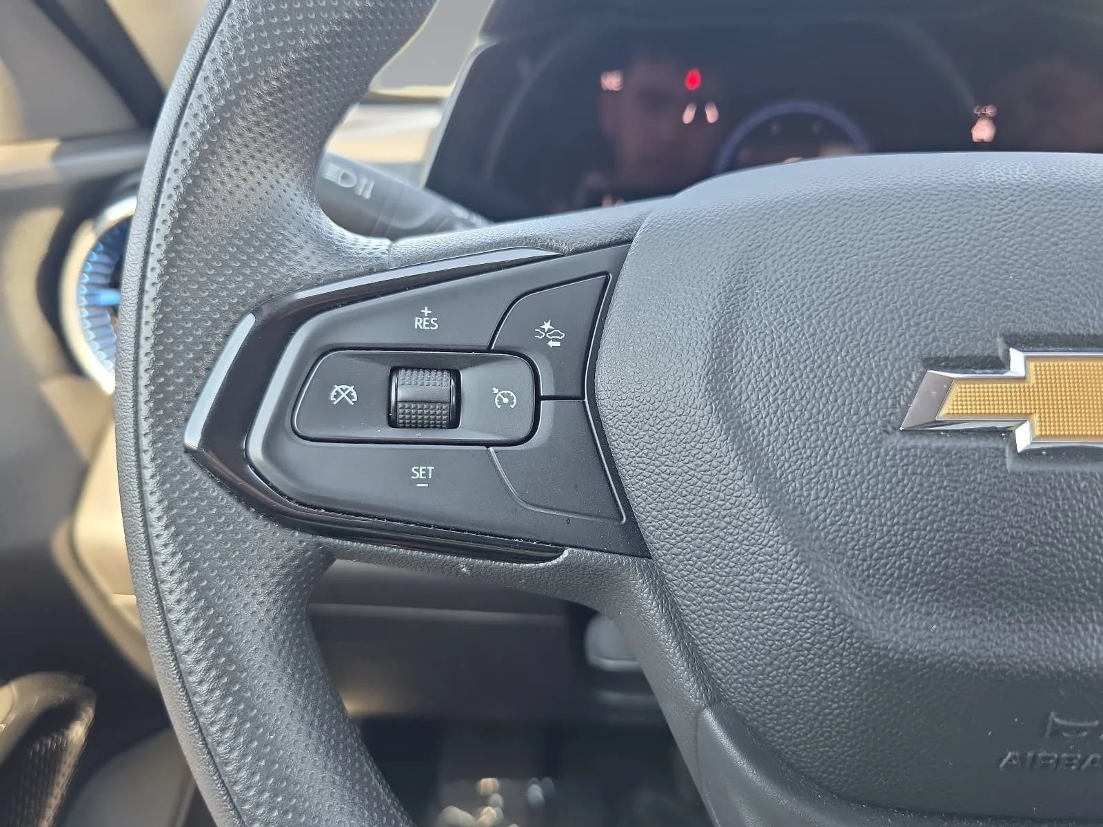 2025 Chevrolet Trax LT - Photo 13
