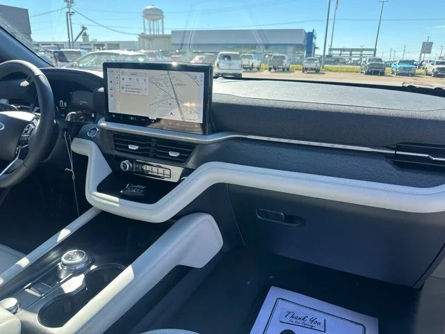New 2027 Avalanche Gray Ford Platinum™ image 10