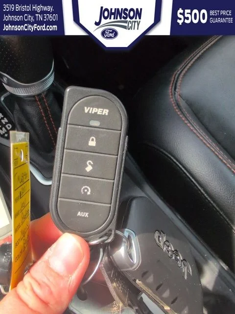 Used 2021 Black Jeep Mojave image 11