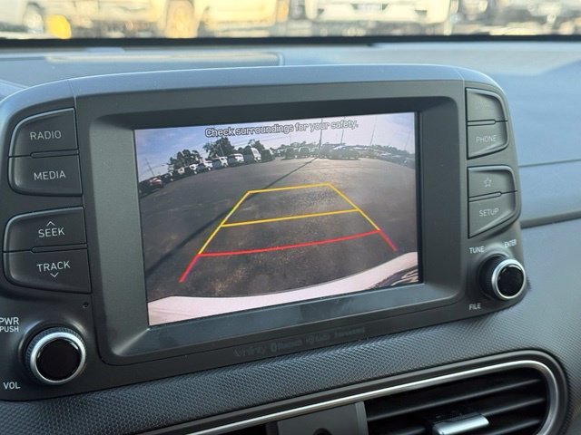 Used 2019 White Hyundai SEL image 4
