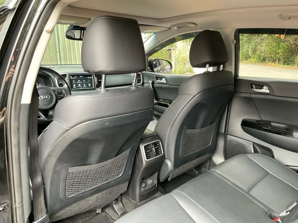 Used 2018 Red Kia EX image 30