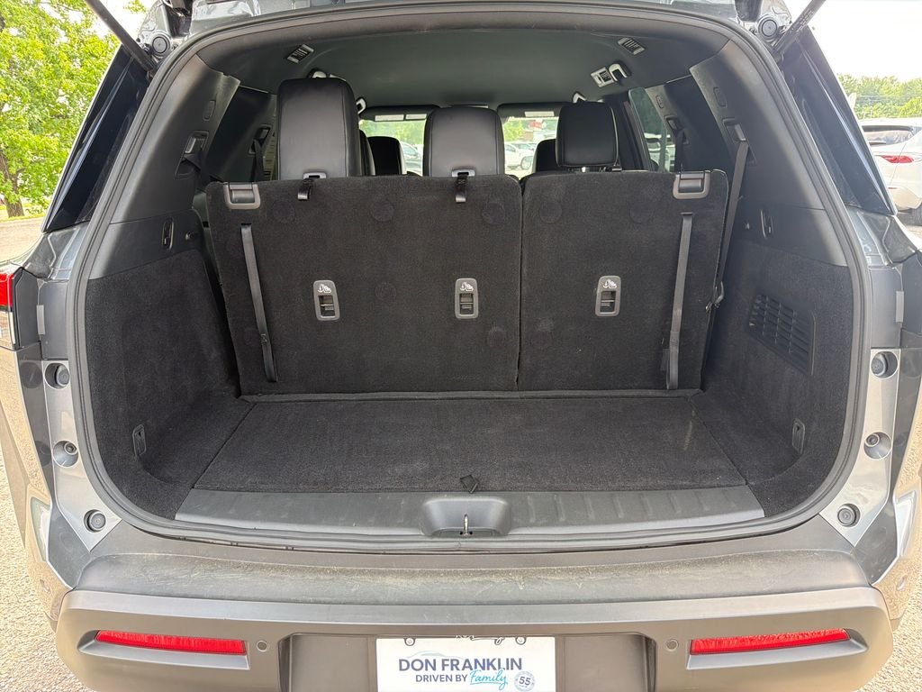 Used 2023 Gray Nissan Rock Creek image 9