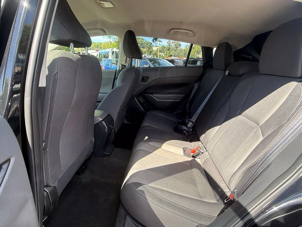 Used 2024 Crystal Black Silica Subaru Base image 20