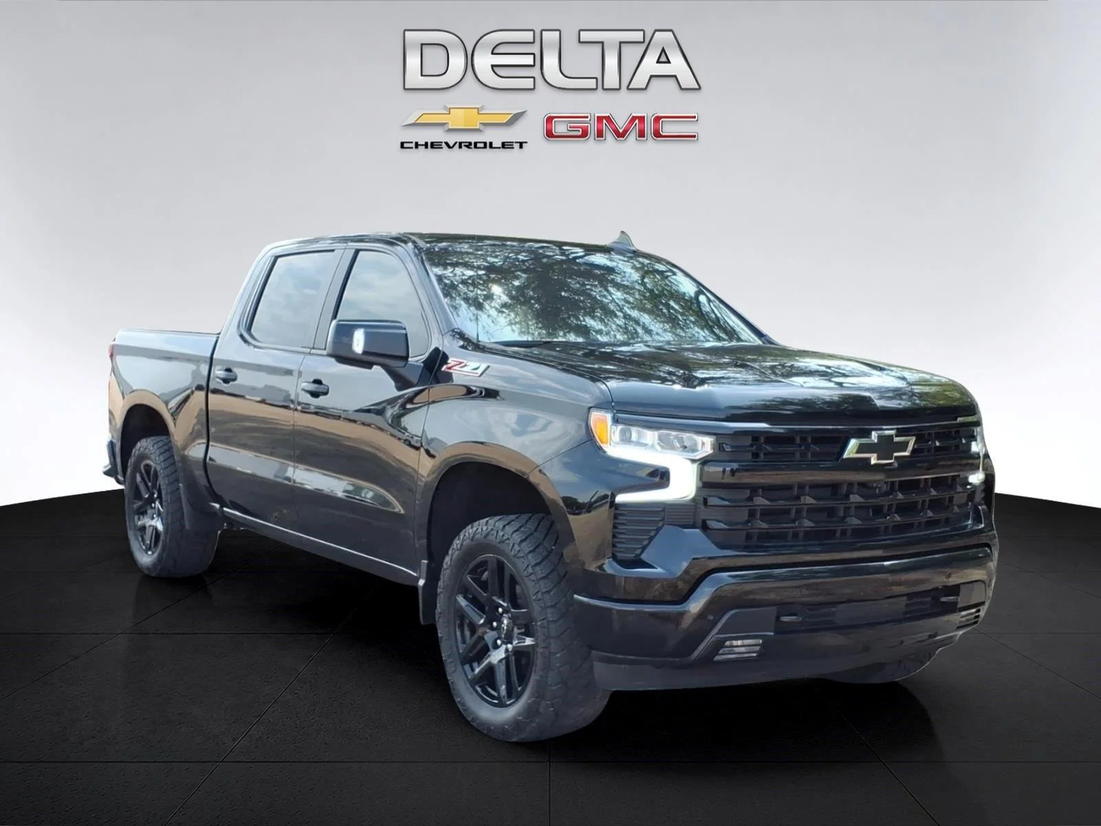 Used 2025 Black Chevrolet RST image 7