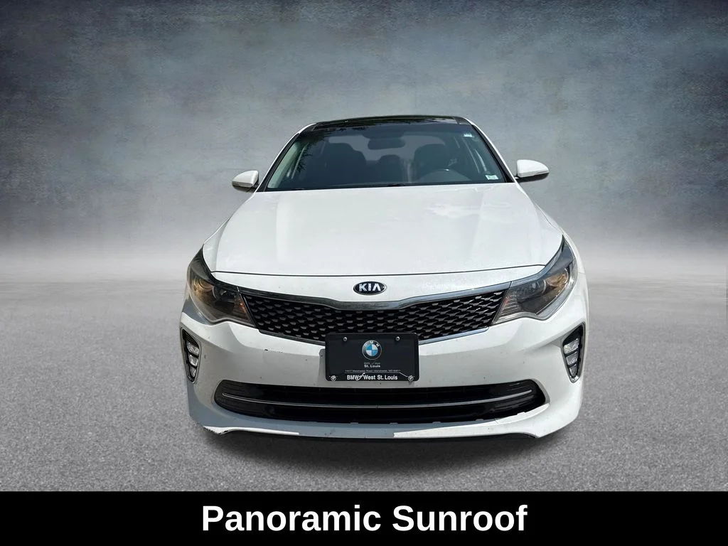 Used 2018 White Kia S image 10