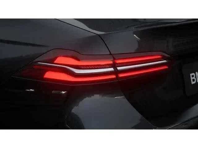 New 2027 Dark Graphite Metallic BMW 530i image 8