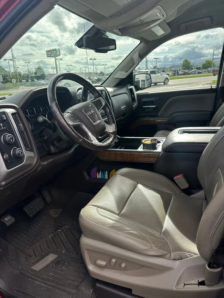 Used 2018 Red GMC SLT image 11