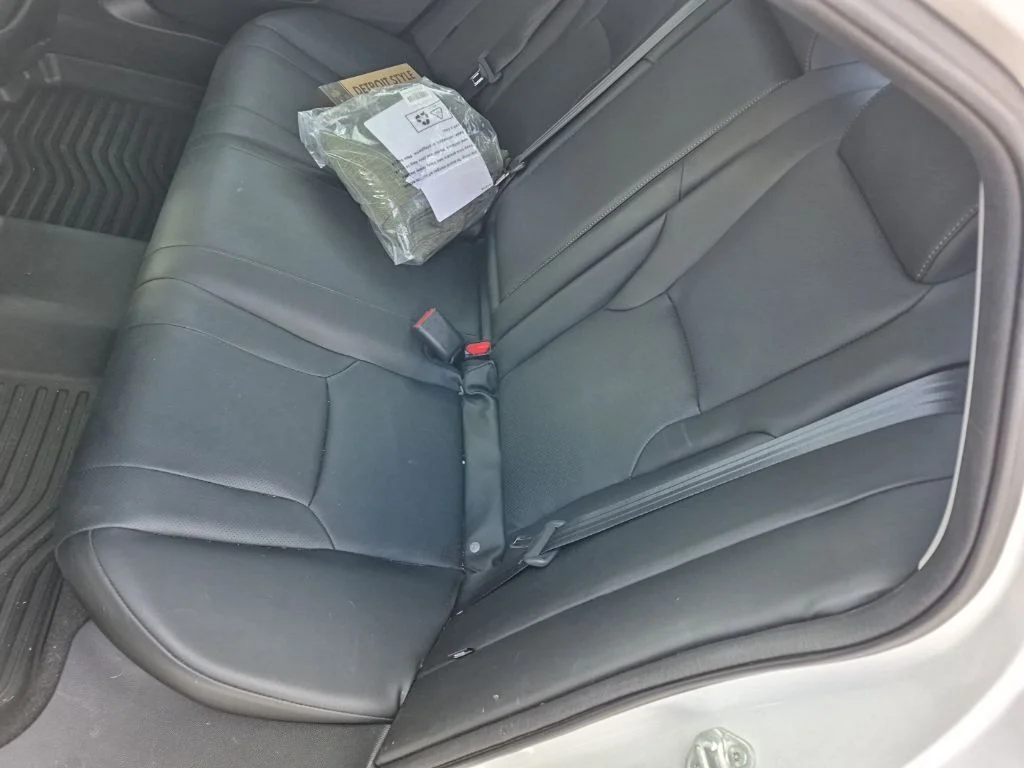 Used 2023 Platinum White Pearl Honda Touring image 2