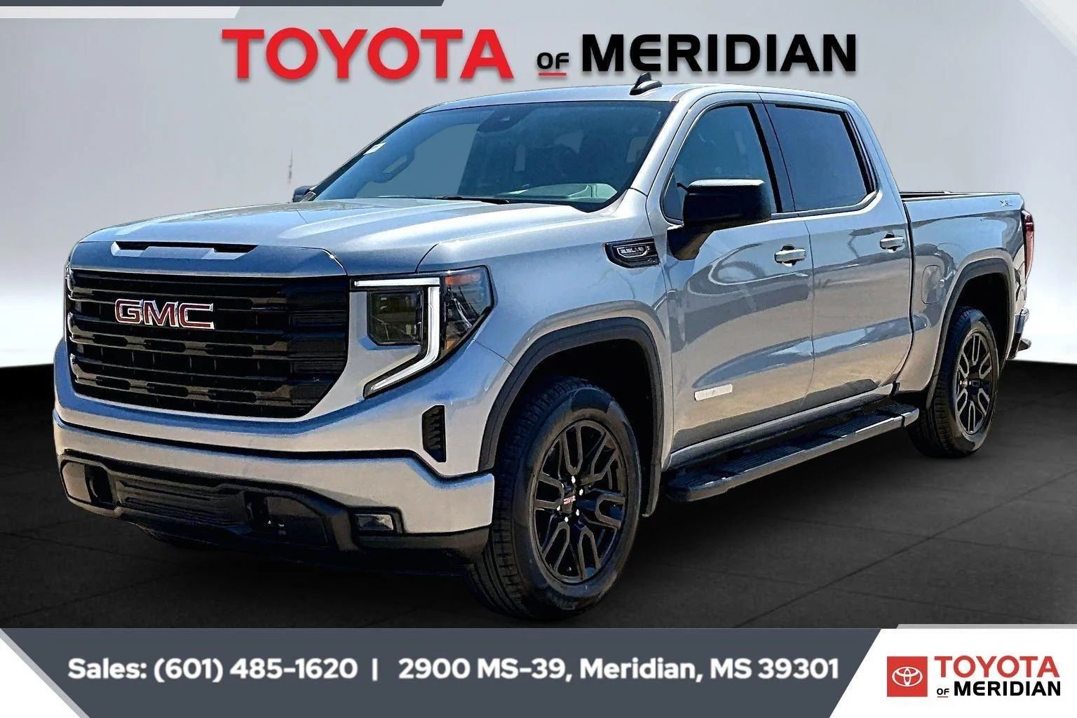 Used 2024 Sterling Metallic GMC Elevation image 9