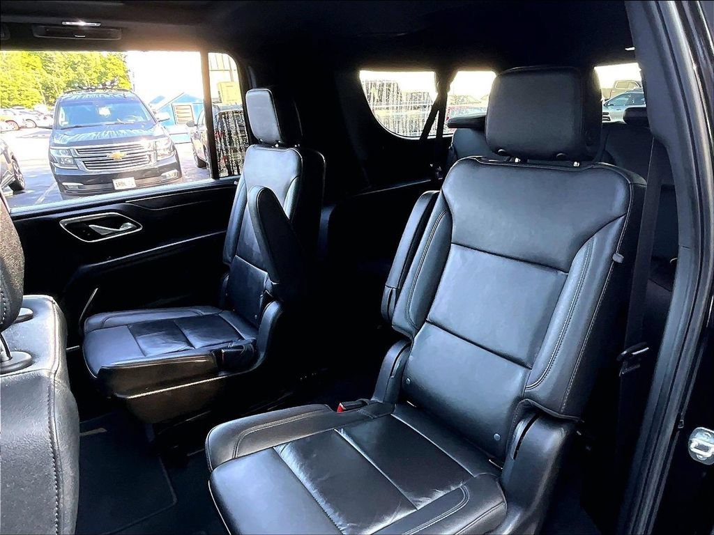 Used 2024 Black Chevrolet Z71 image 14