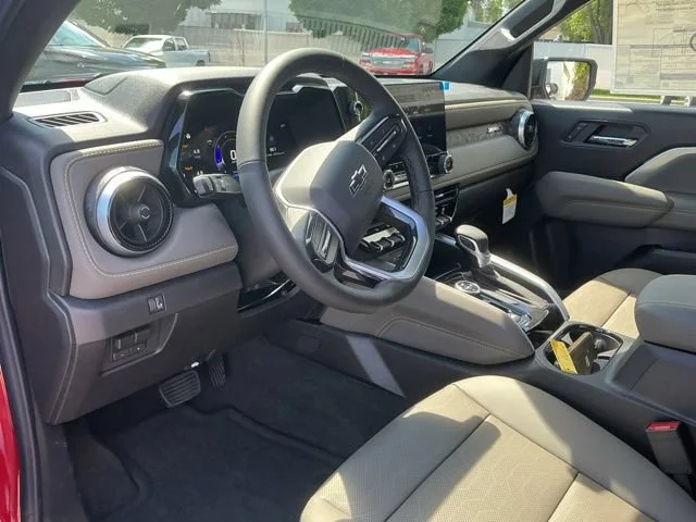 2026 Chevrolet Colorado ZR2 - Photo 10
