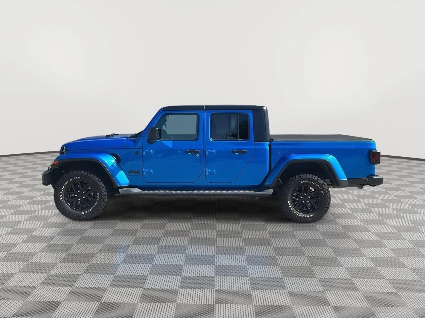 Used 2022 Hydro Blue Pearlcoat Jeep Altitude image 6