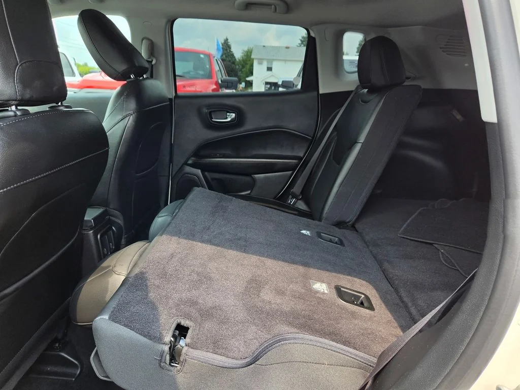 Used 2019 White Clearcoat Jeep Limited image 29