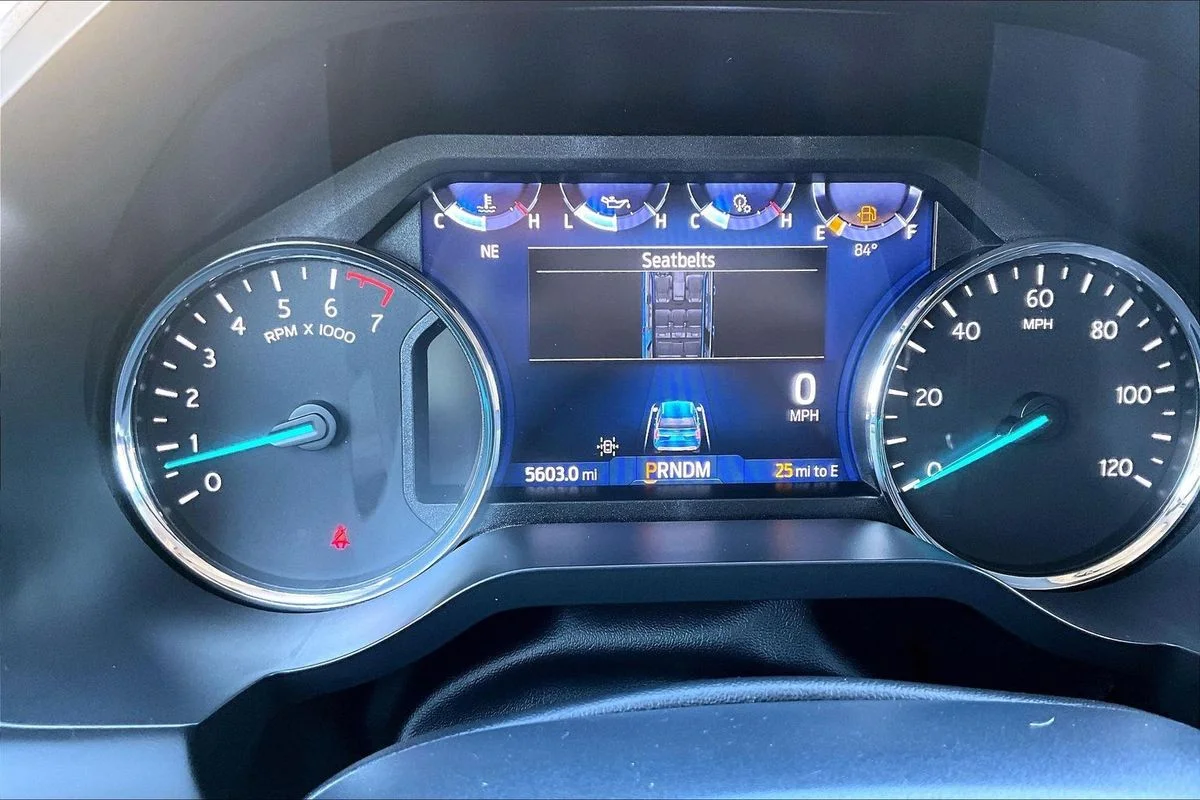 Used 2022  Ford XLT image 13