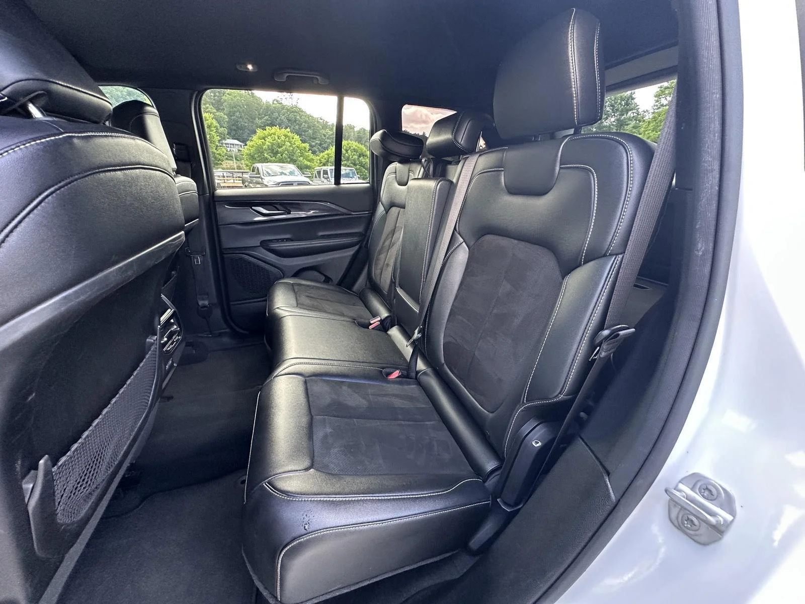 Used 2023 Bright White Clearcoat Jeep Altitude image 11