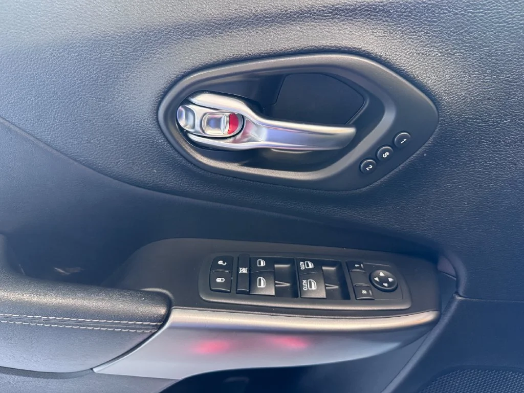 2020 Jeep Cherokee Limited - Photo 25