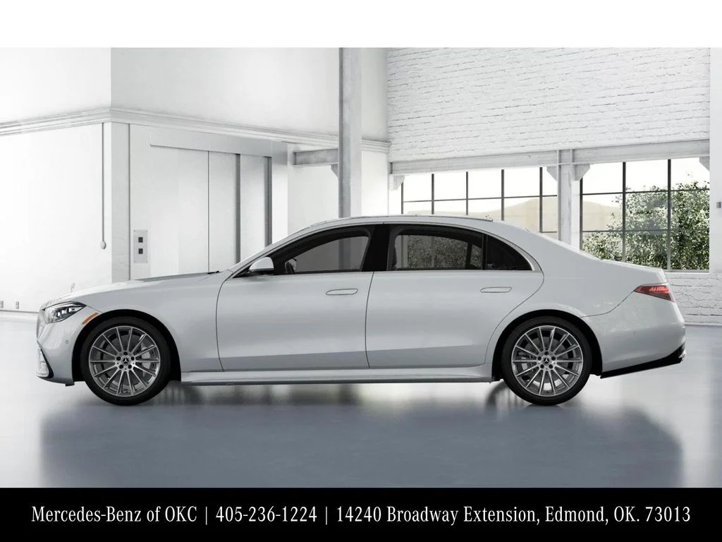 New 2026 White Mercedes-Benz S 580 image 34