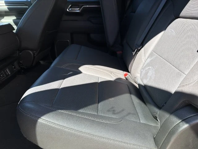 Used 2025 White GMC SLT image 9