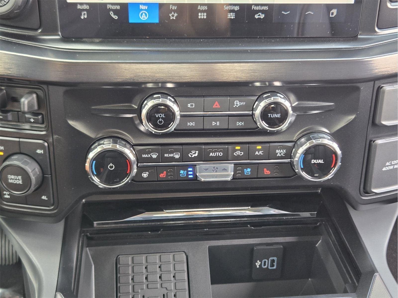 New 2026 Carbonized Gray Metallic Ford F-250® Lariat® image 13
