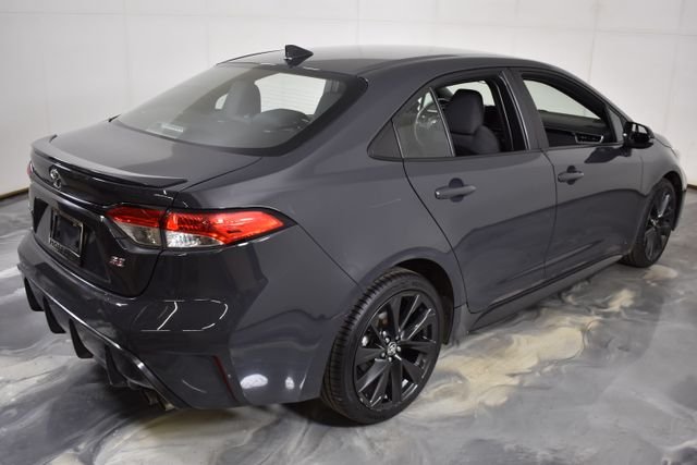 Used 2024  Toyota SE image 10