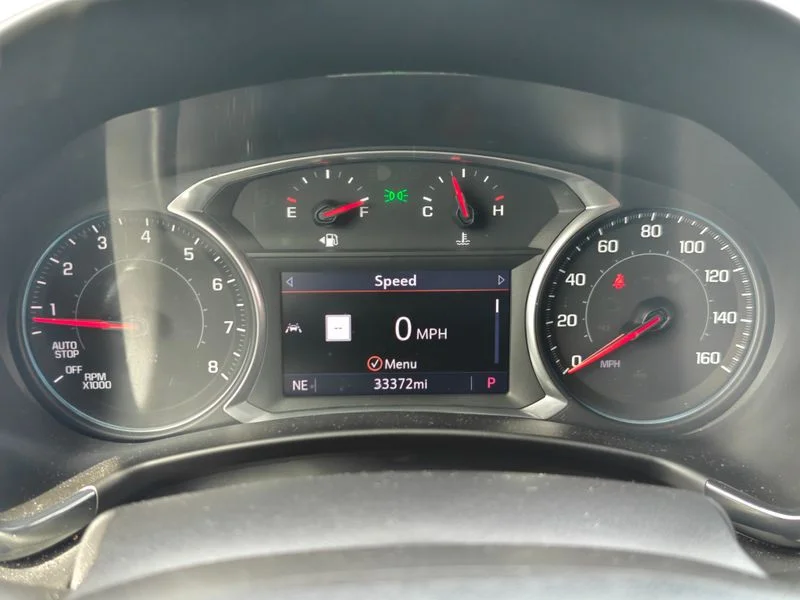 Used 2022 White Chevrolet RS image 29