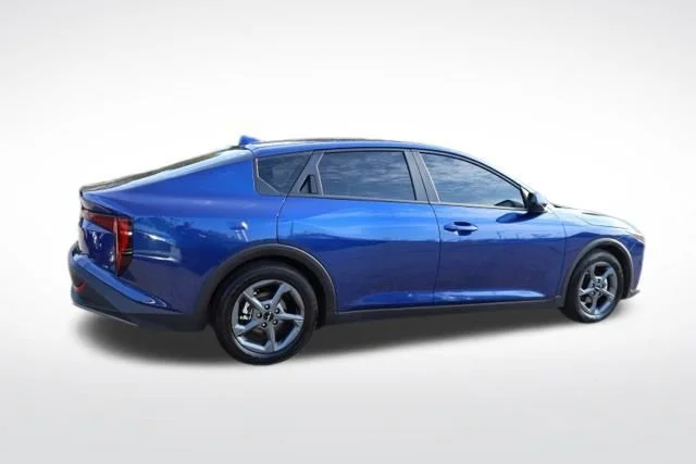 Used 2026 Blue Kia LXS image 9