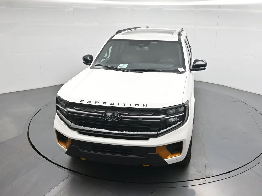 New 2026 Star White Metallic Tri-Coat Ford Tremor image 35