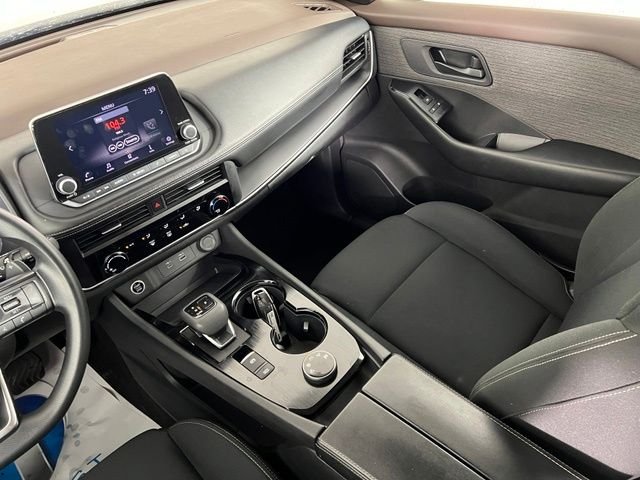 Used 2023 Gray Nissan S image 27