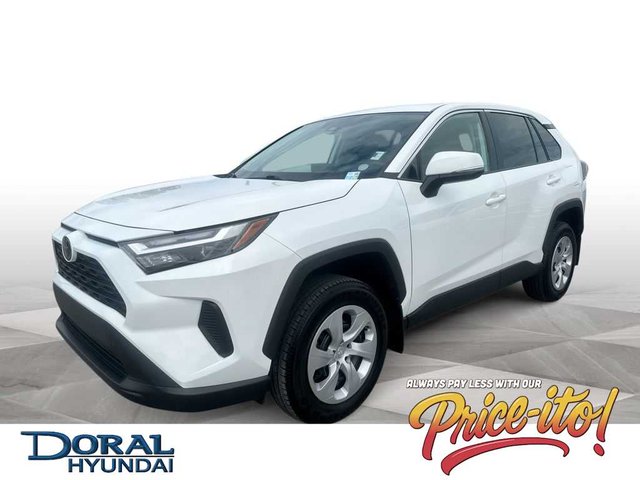 2025 Toyota RAV4 LE