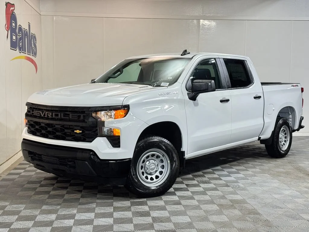 New 2026 Summit White Chevrolet WT image 2