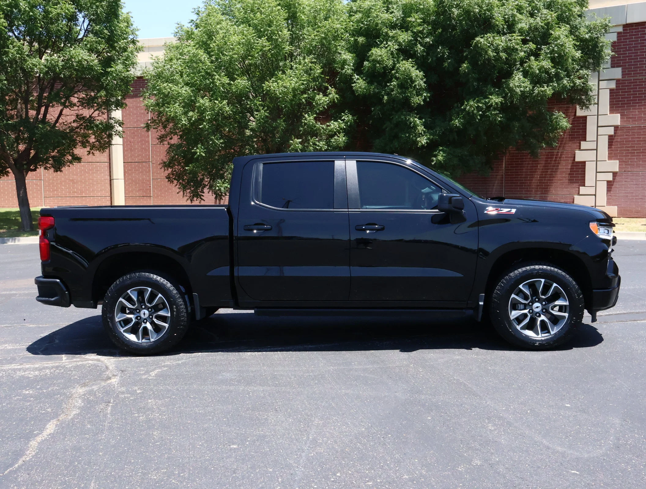 Used 2023 Black Chevrolet RST image 32