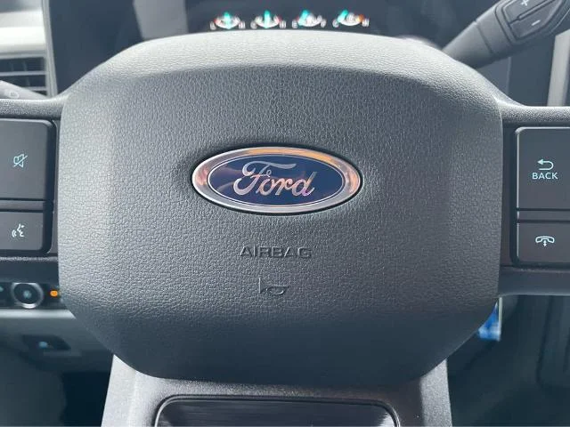 New 2026 Oxford White Ford F-350® XL image 46