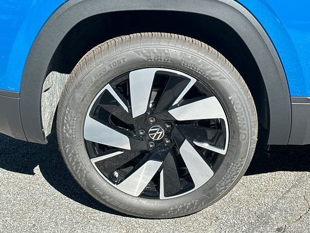 New 2026 Mountain  Lake Blue Metallic Volkswagen 2.0T SE w/Technology image 17