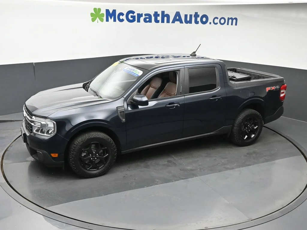 Used 2022 Blue Ford Lariat image 23