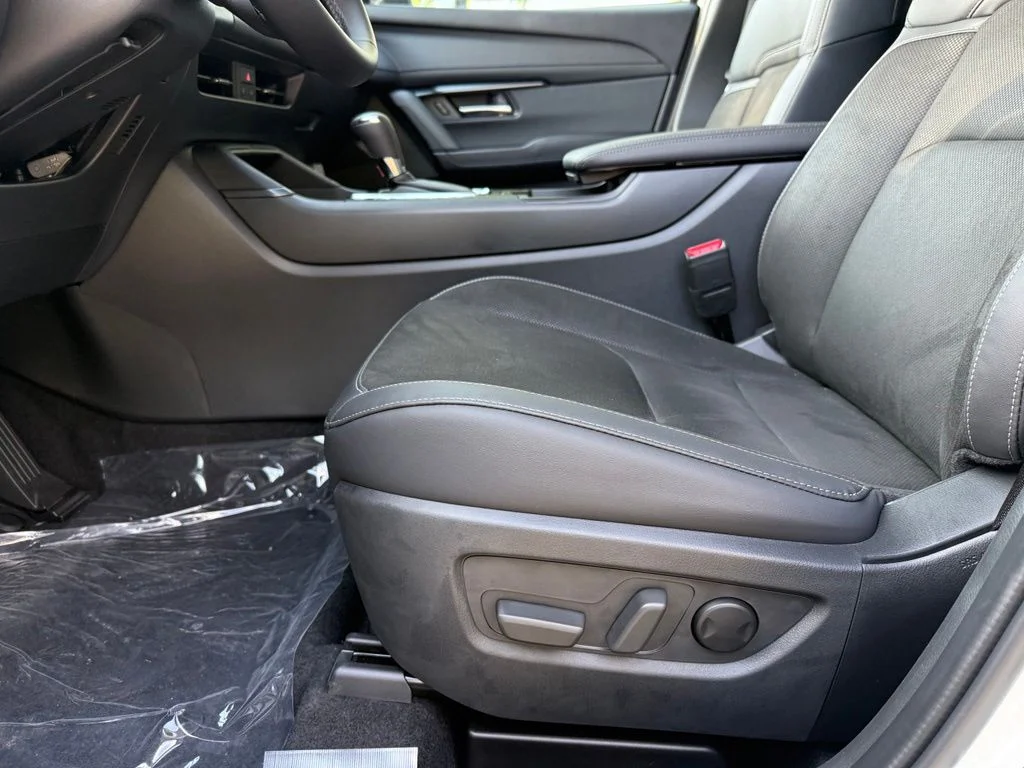 New 2026 Rhodium White Metallic Mazda 2.5 S Preferred AWD image 12