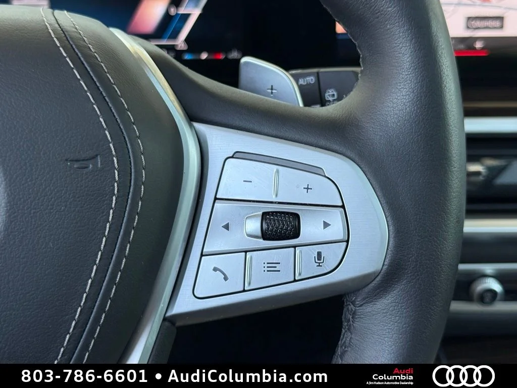 Used 2023 White BMW xDrive40i image 31
