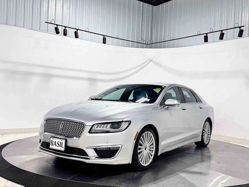 Used 2017 Silver Lincoln Reserve image 8