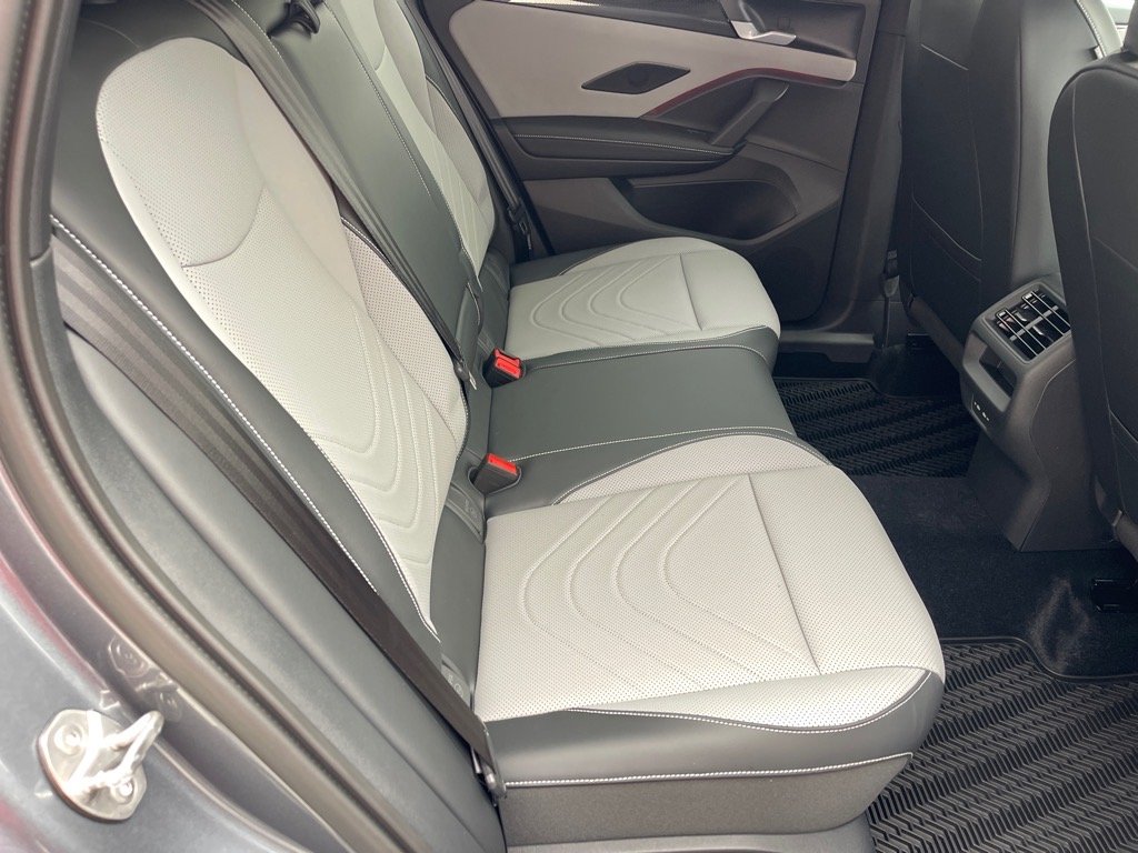 2026 Volkswagen Tiguan SE R-LINE BLACK - Photo 16