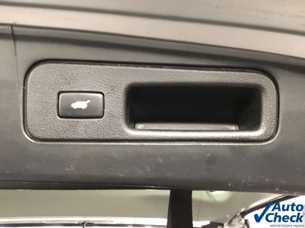 Used 2013 Silver Honda EX-L image 13